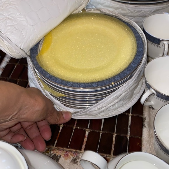 Antique Royal Doulton Sherbrooke H.5009 English Bone China S 12 mint condition - Picture 3 of 13